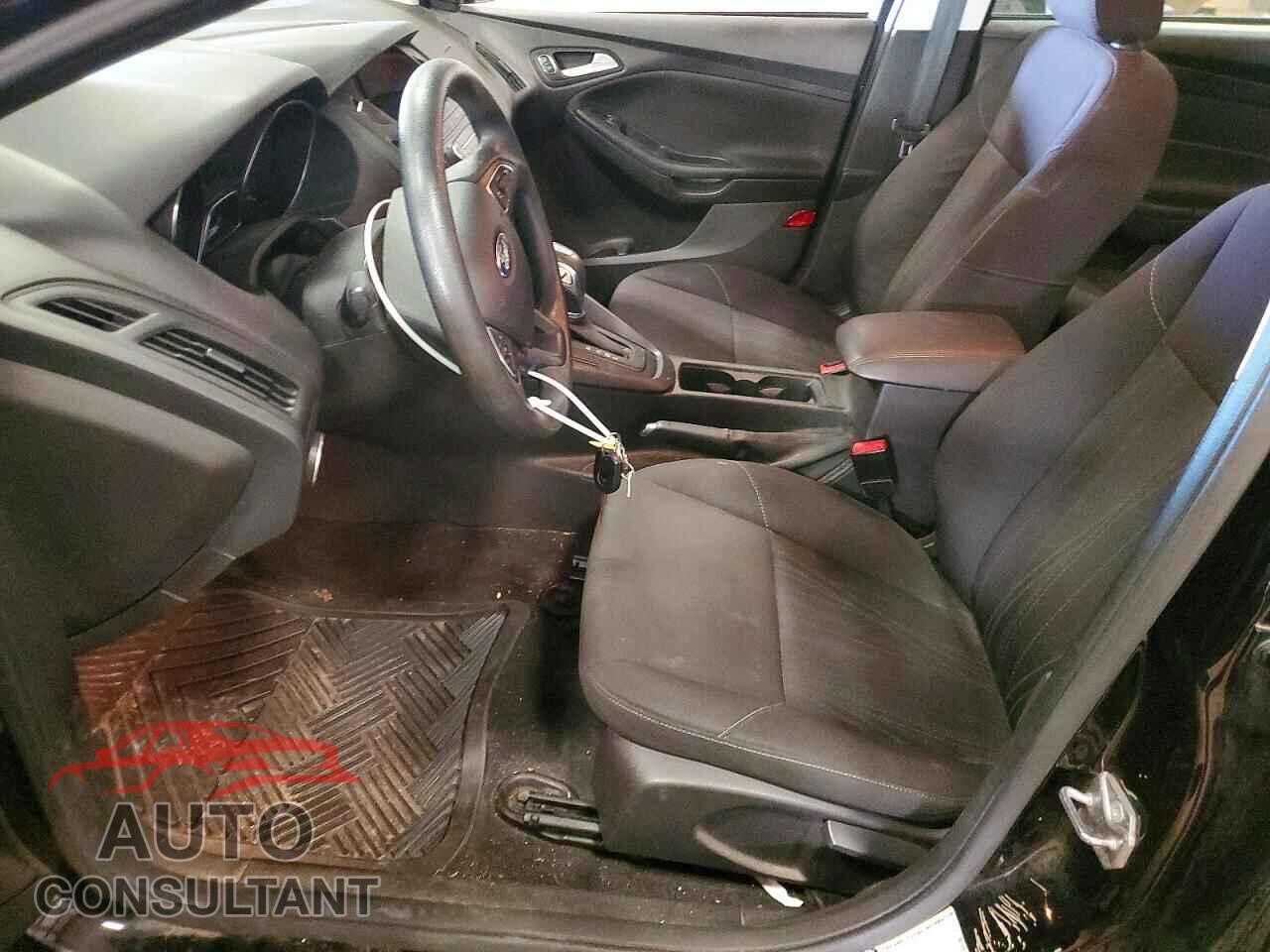 FORD FOCUS 2016 - 1FADP3F21GL339176