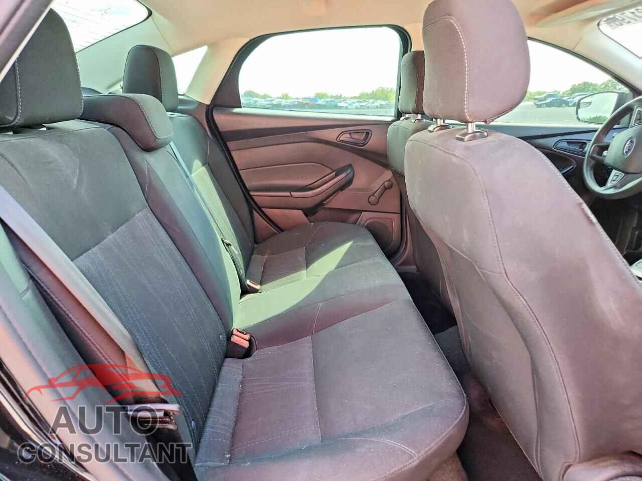 FORD FOCUS 2016 - 1FADP3E26GL313416