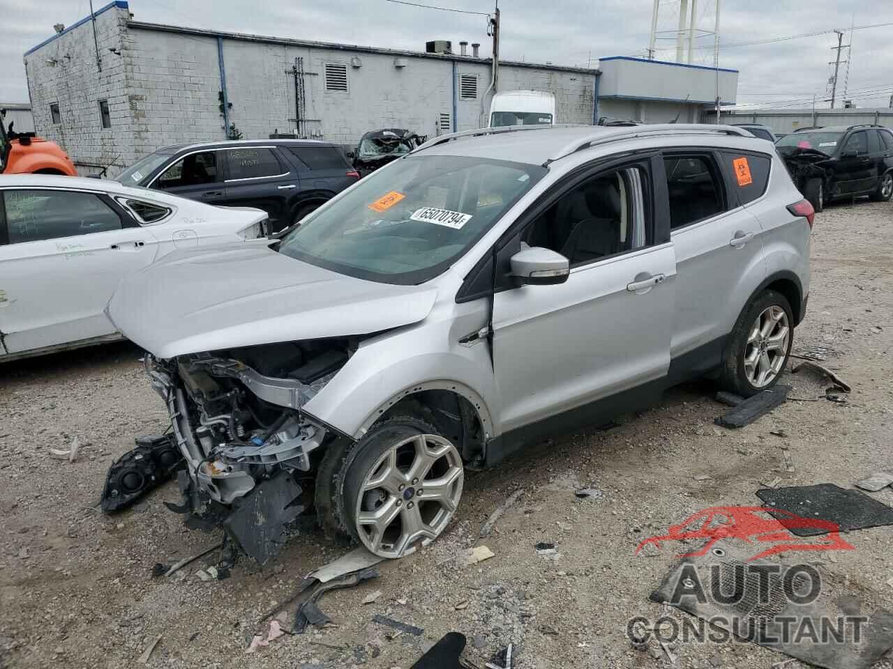 FORD ESCAPE 2019 - 1FMCU9J92KUA13116