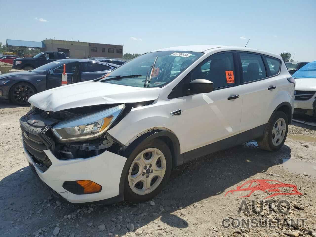 FORD ESCAPE 2017 - 1FMCU0F76HUB29267