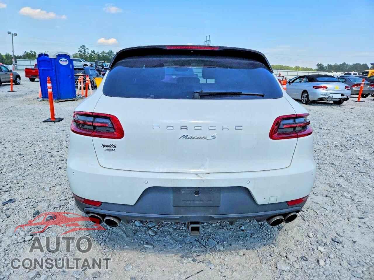 PORSCHE MACAN 2015 - WP1AB2A59FLB50277