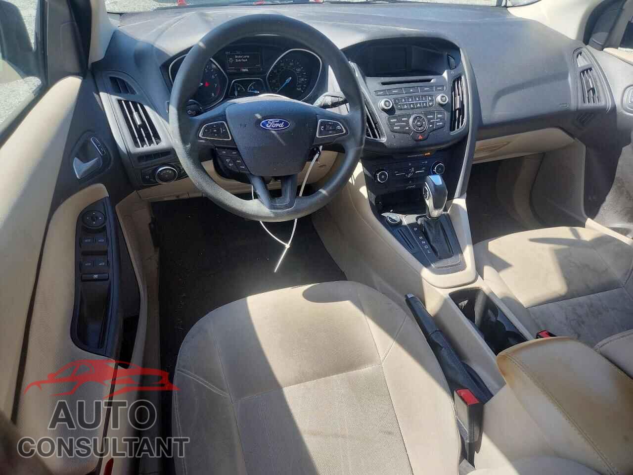 FORD FOCUS 2016 - 1FADP3K25GL371019