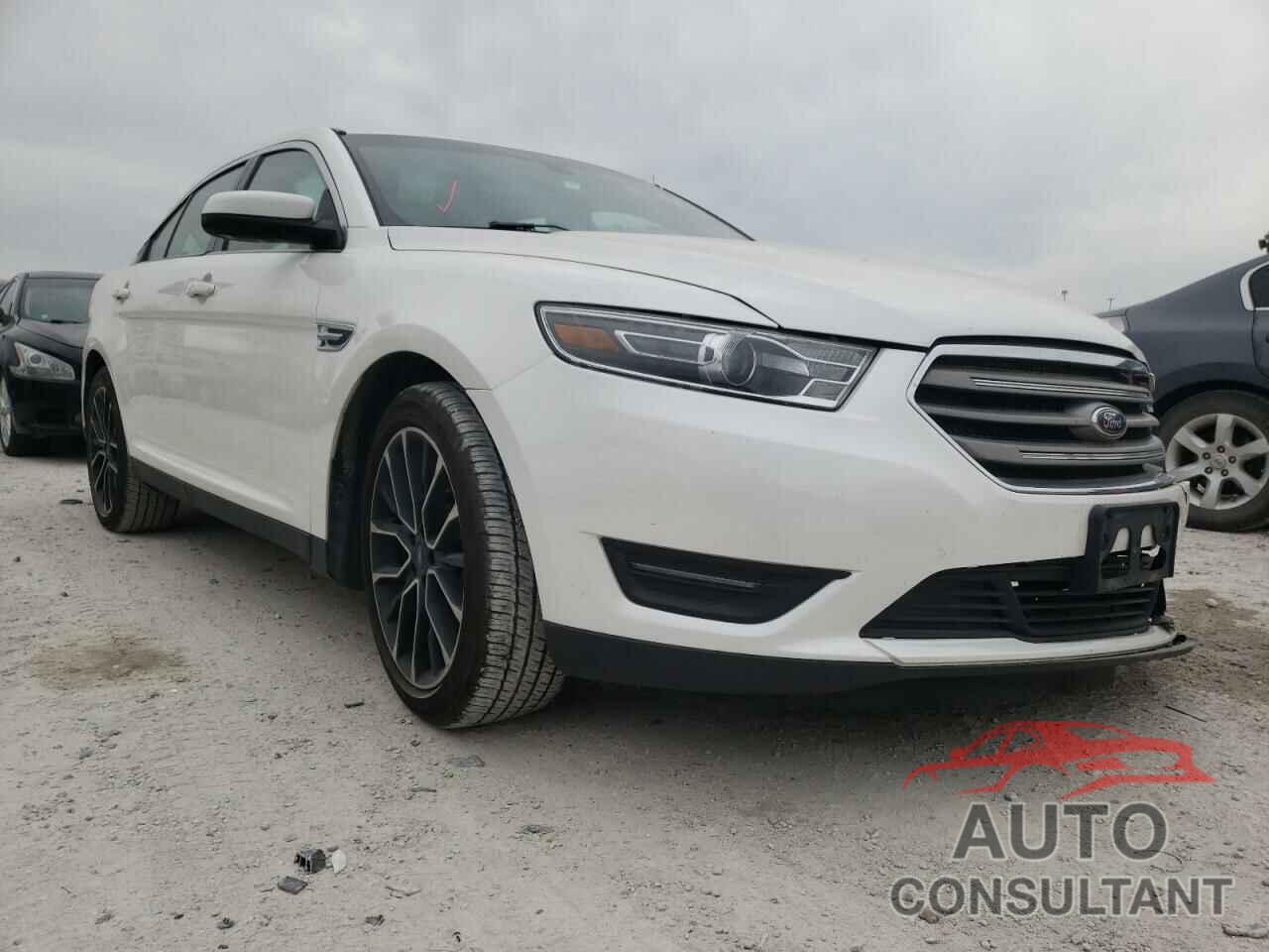 FORD TAURUS 2018 - 1FAHP2H80JG105754