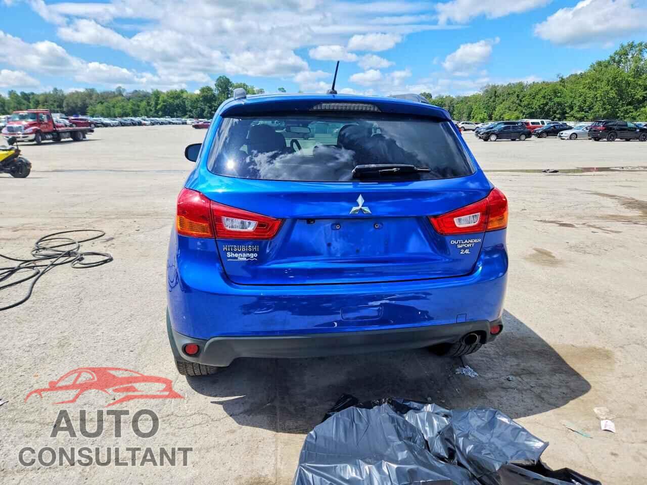 MITSUBISHI OUTLANDER 2015 - 4A4AR4AW3FE028030