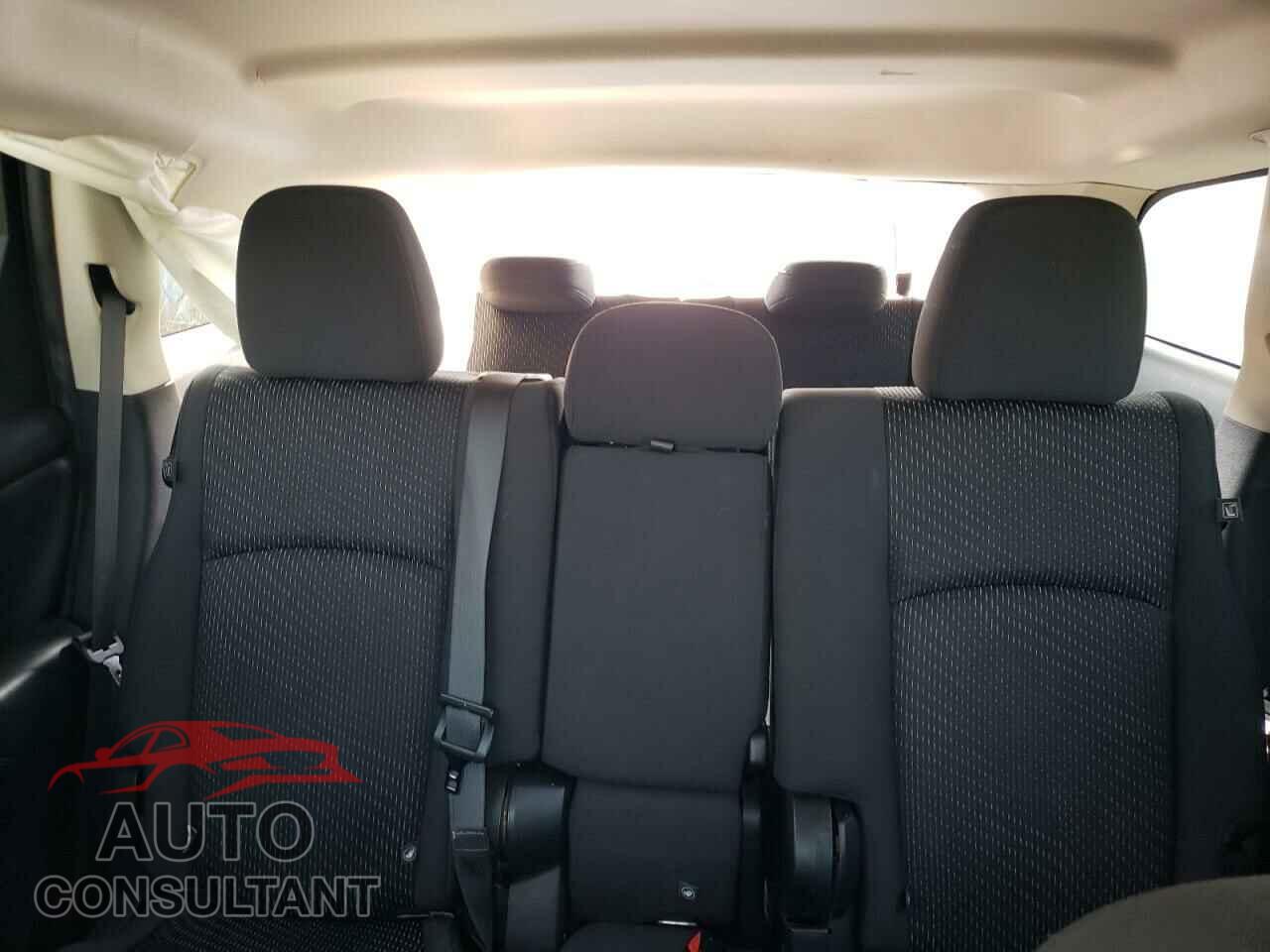 DODGE JOURNEY 2018 - 3C4PDCAB5JT528576