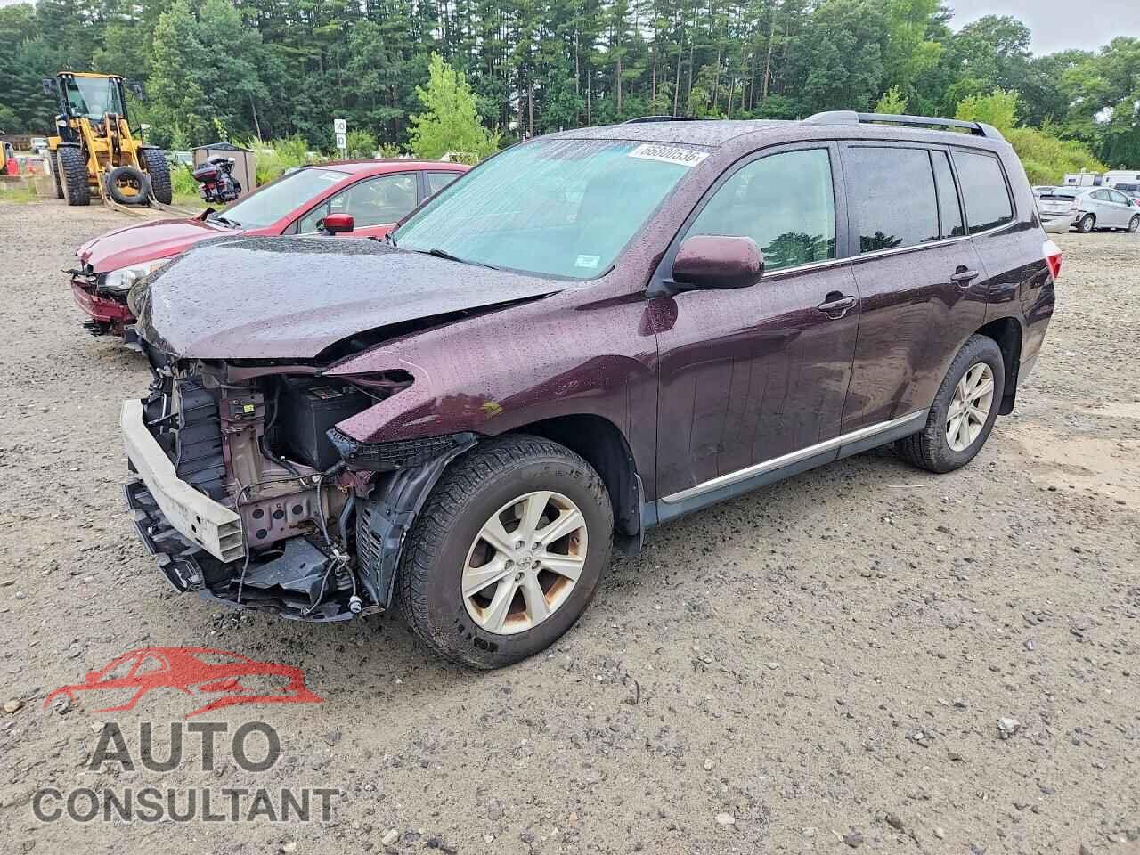TOYOTA HIGHLANDER 2013 - 5TDBK3EH8DS233324