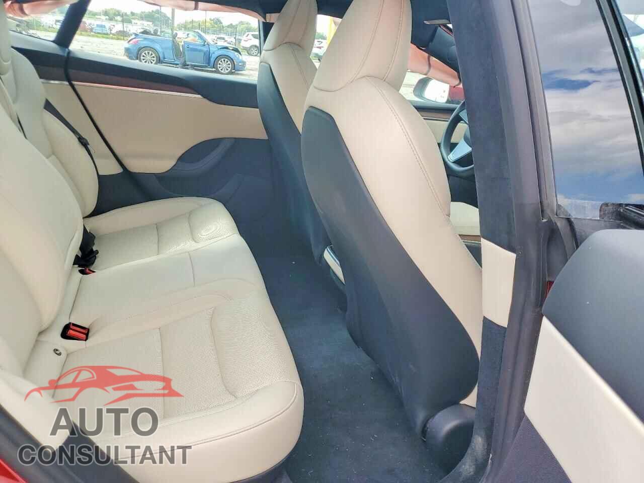 TESLA MODEL S 2023 - 5YJSA1E52PF528859