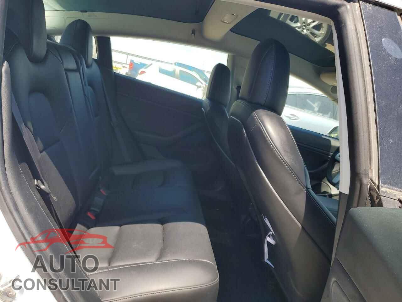 TESLA MODEL 3 2020 - 5YJ3E1EB0LF665145