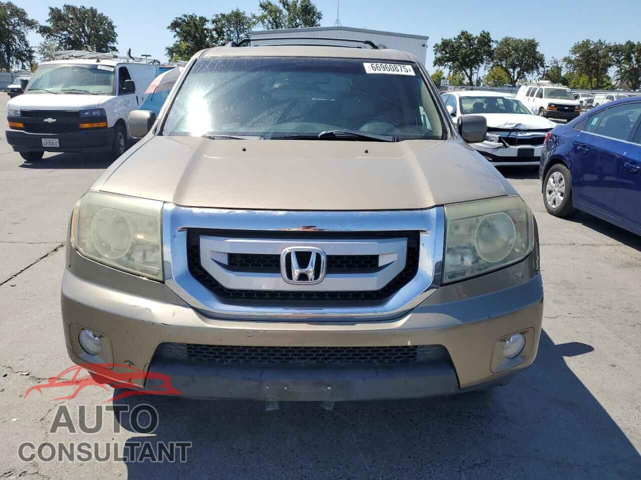 HONDA PILOT 2011 - 5FNYF3H66BB005560