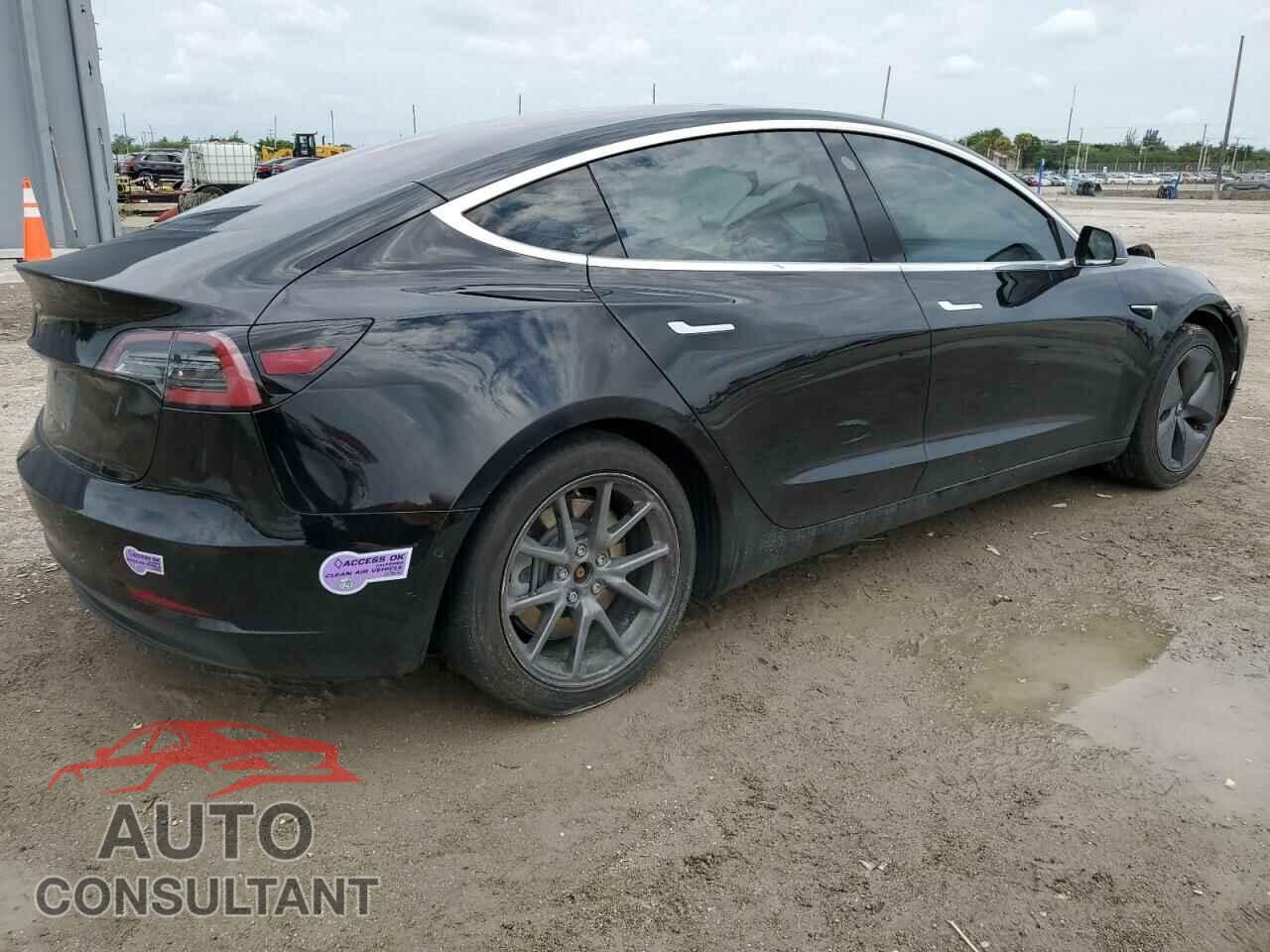 TESLA MODEL 3 2018 - 5YJ3E1EA8JF166453