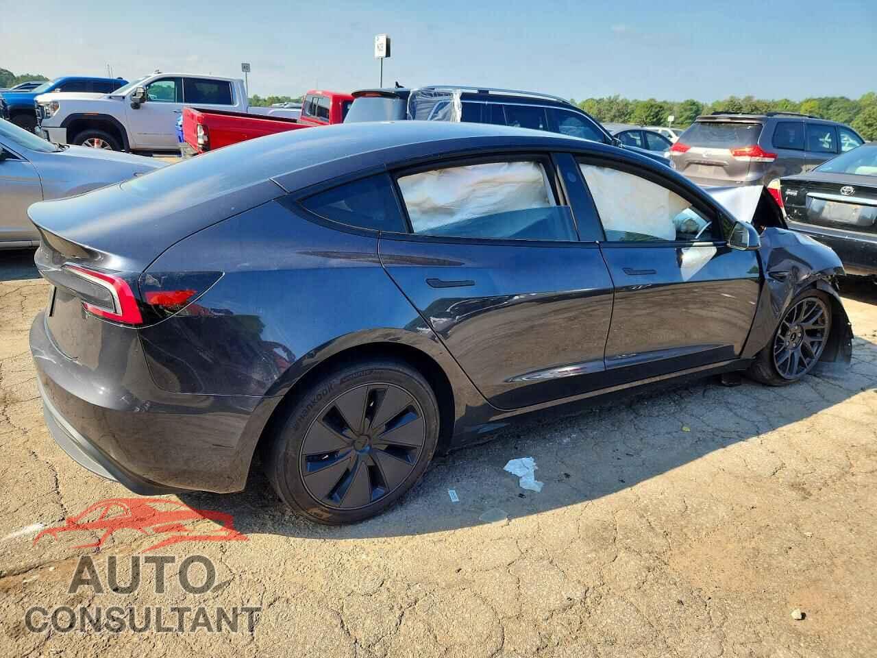 TESLA MODEL 3 2024 - 5YJ3E1EA7RF739743