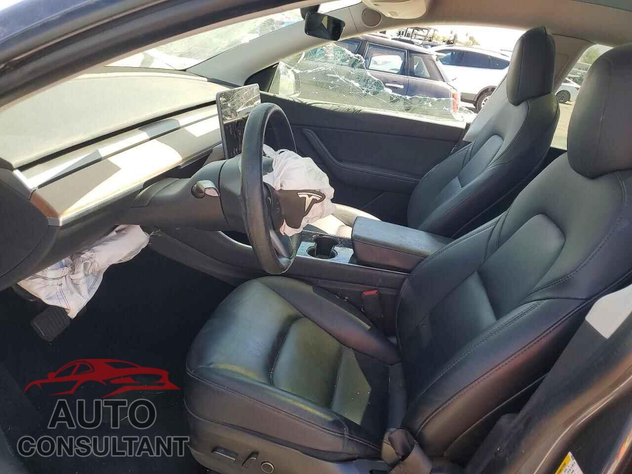 TESLA MODEL Y 2021 - 5YJYGDEEXMF108269