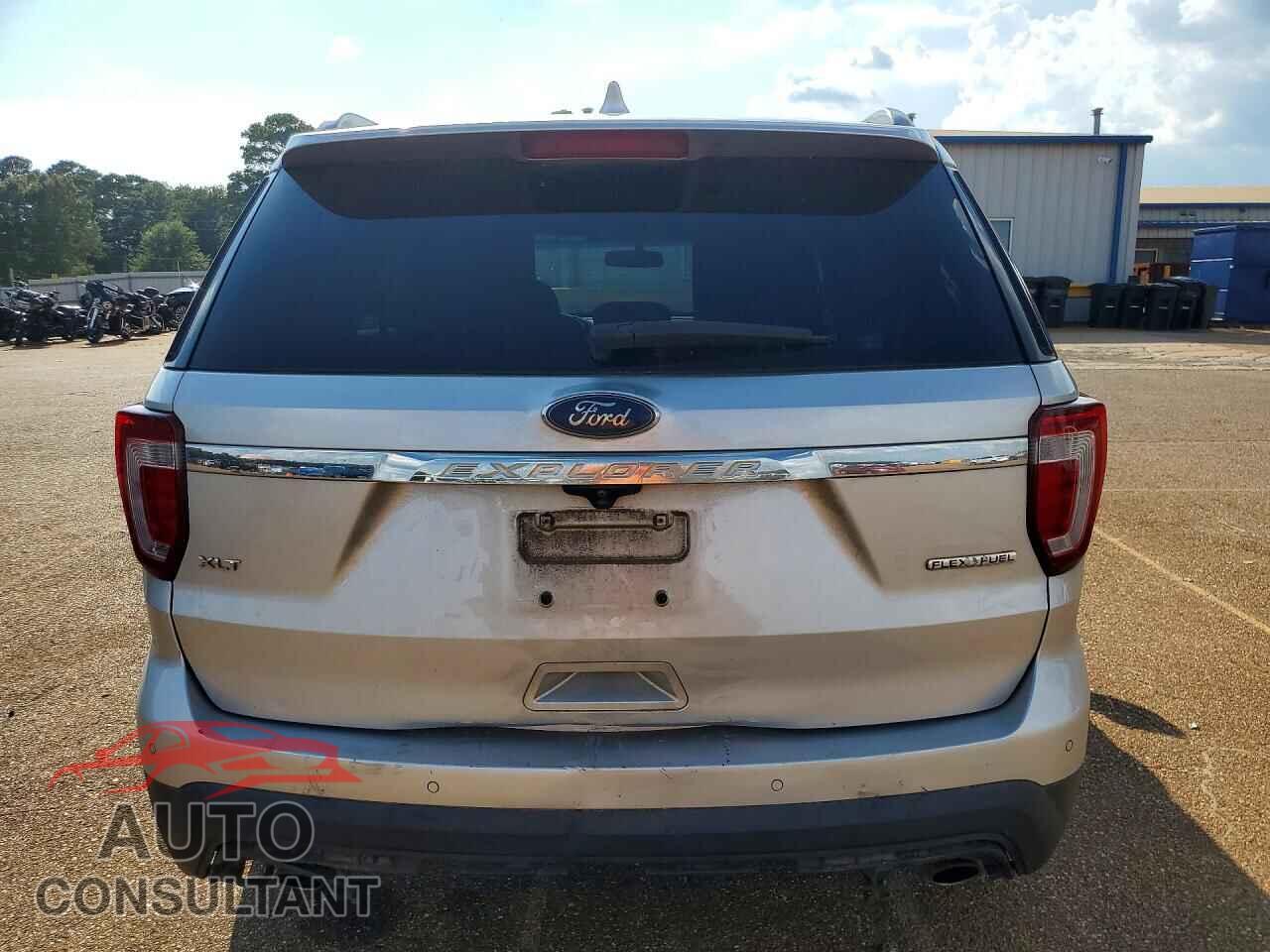 FORD EXPLORER 2016 - 1FM5K7D88GGB33529