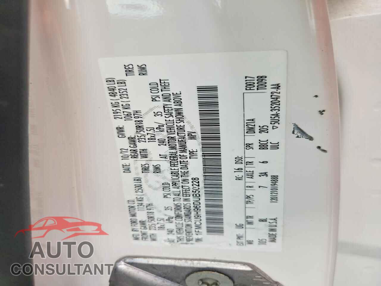 FORD ESCAPE 2013 - 1FMCU9H96DUB50228