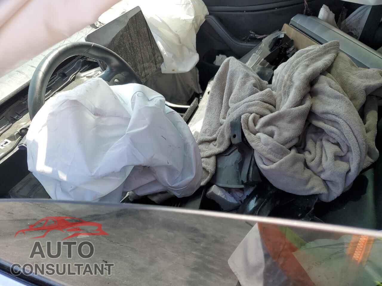 TESLA MODEL 3 2018 - 5YJ3E1EB0JF088551