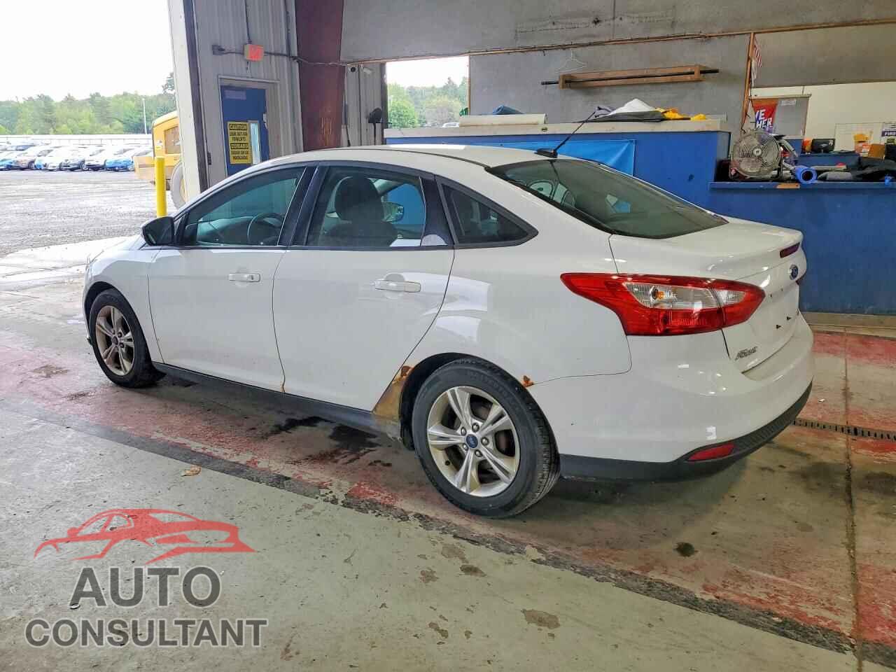 FORD FOCUS 2014 - 1FADP3F2XEL388776
