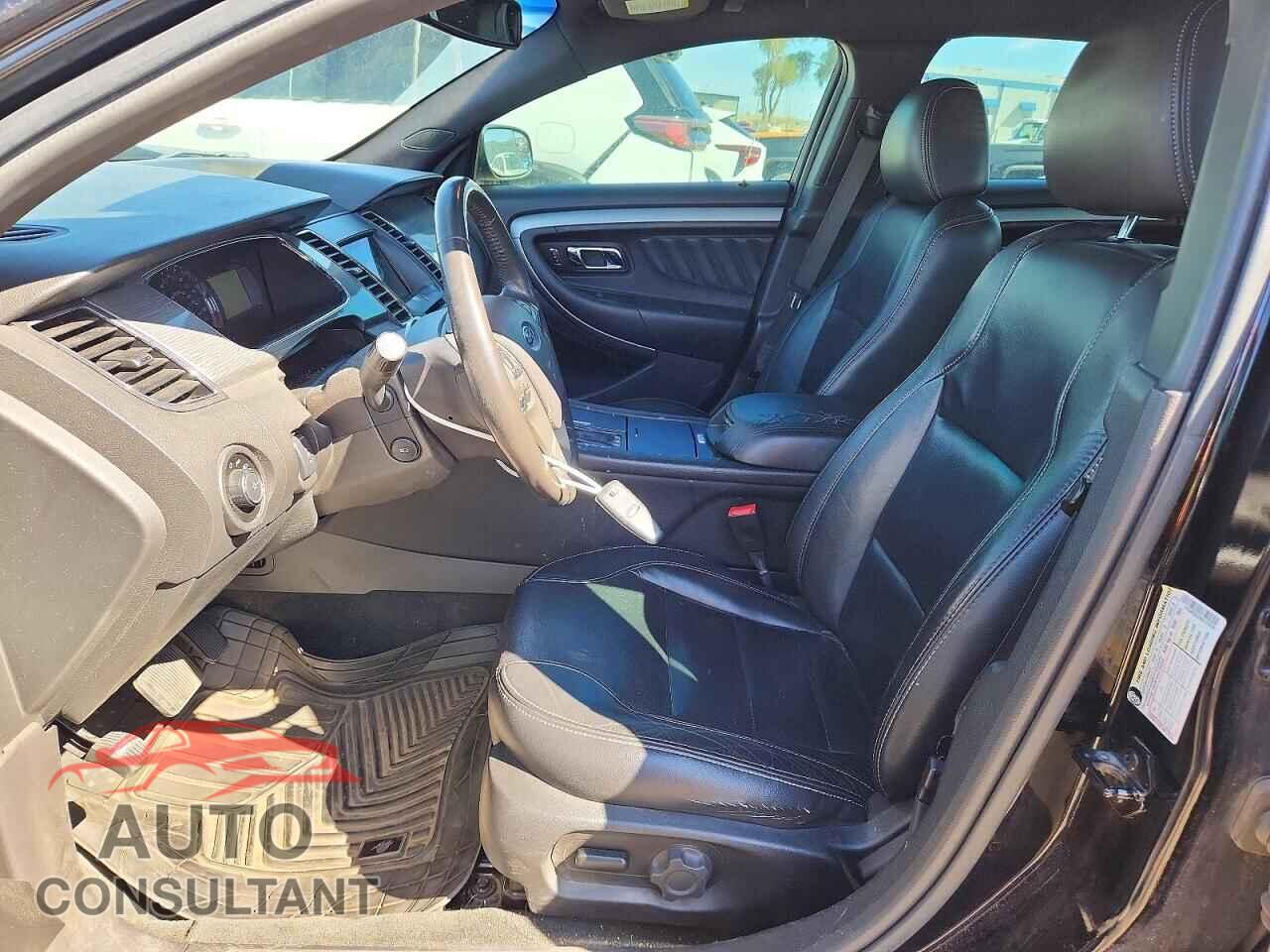 FORD TAURUS 2017 - 1FAHP2E82HG127978