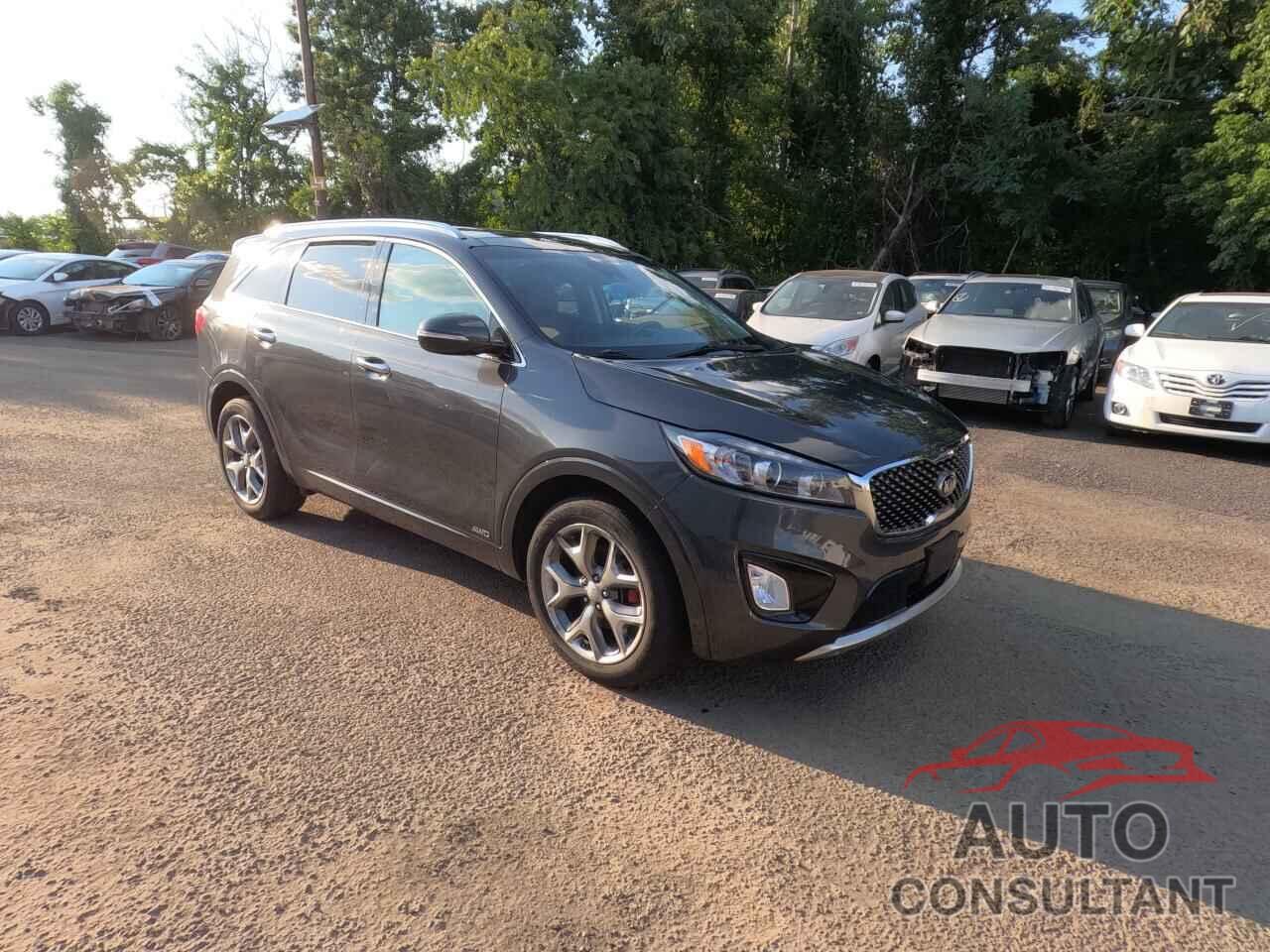 KIA SORENTO 2018 - 5XYPKDA51JG417309