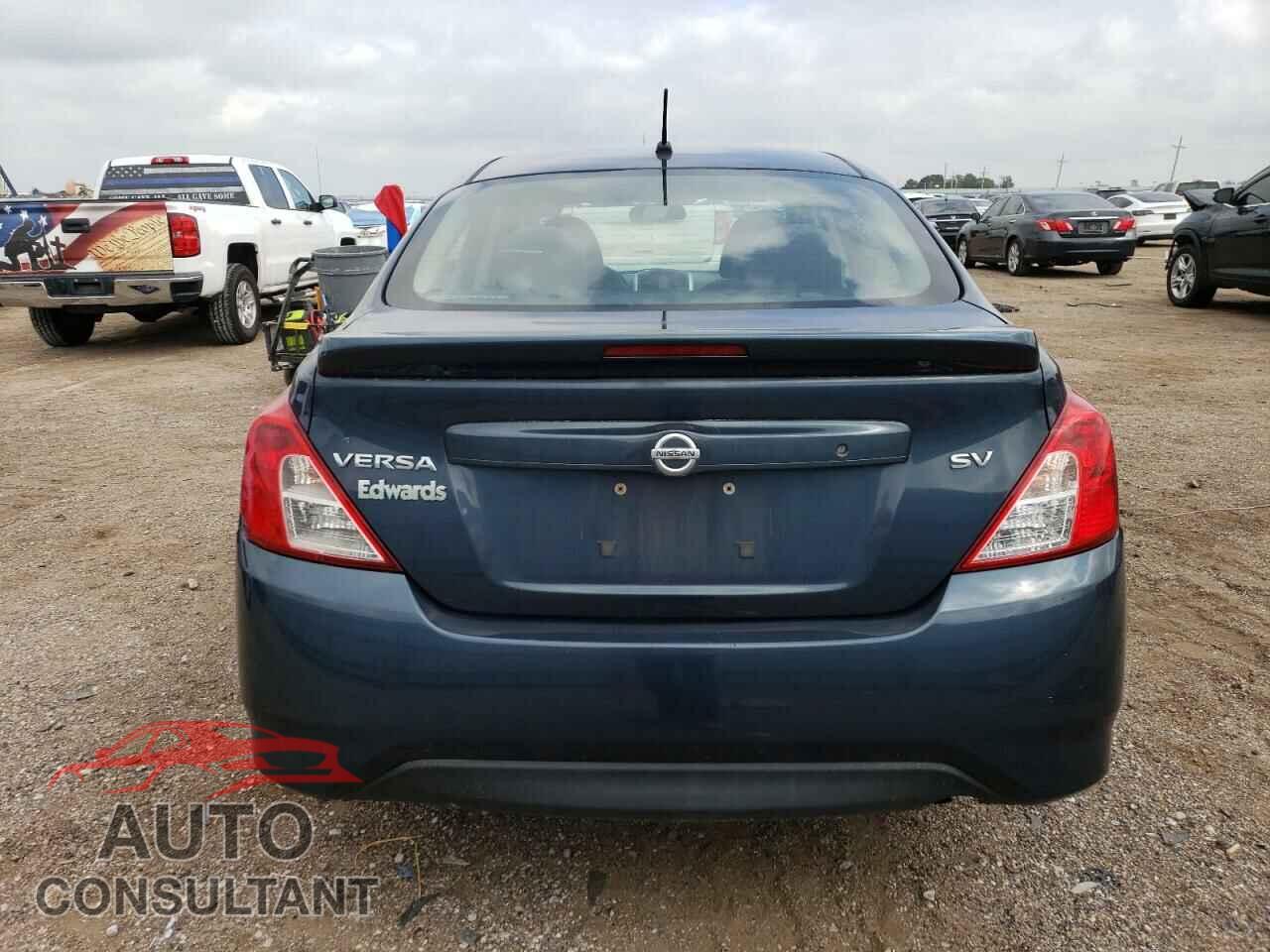 NISSAN VERSA 2017 - 3N1CN7AP8HL820282