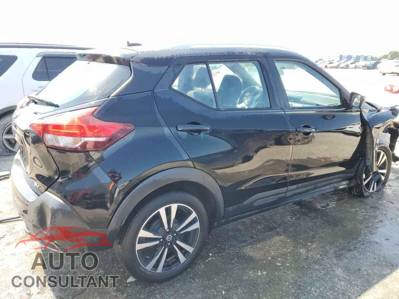 NISSAN KICKS 2019 - 3N1CP5CU3KL524529