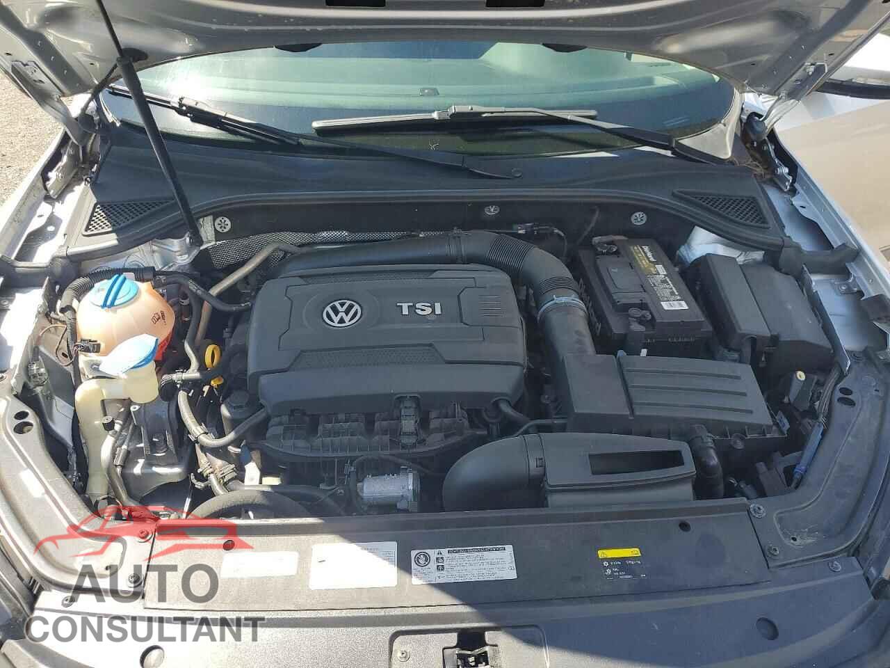 VOLKSWAGEN PASSAT 2017 - 1VWAT7A38HC064355