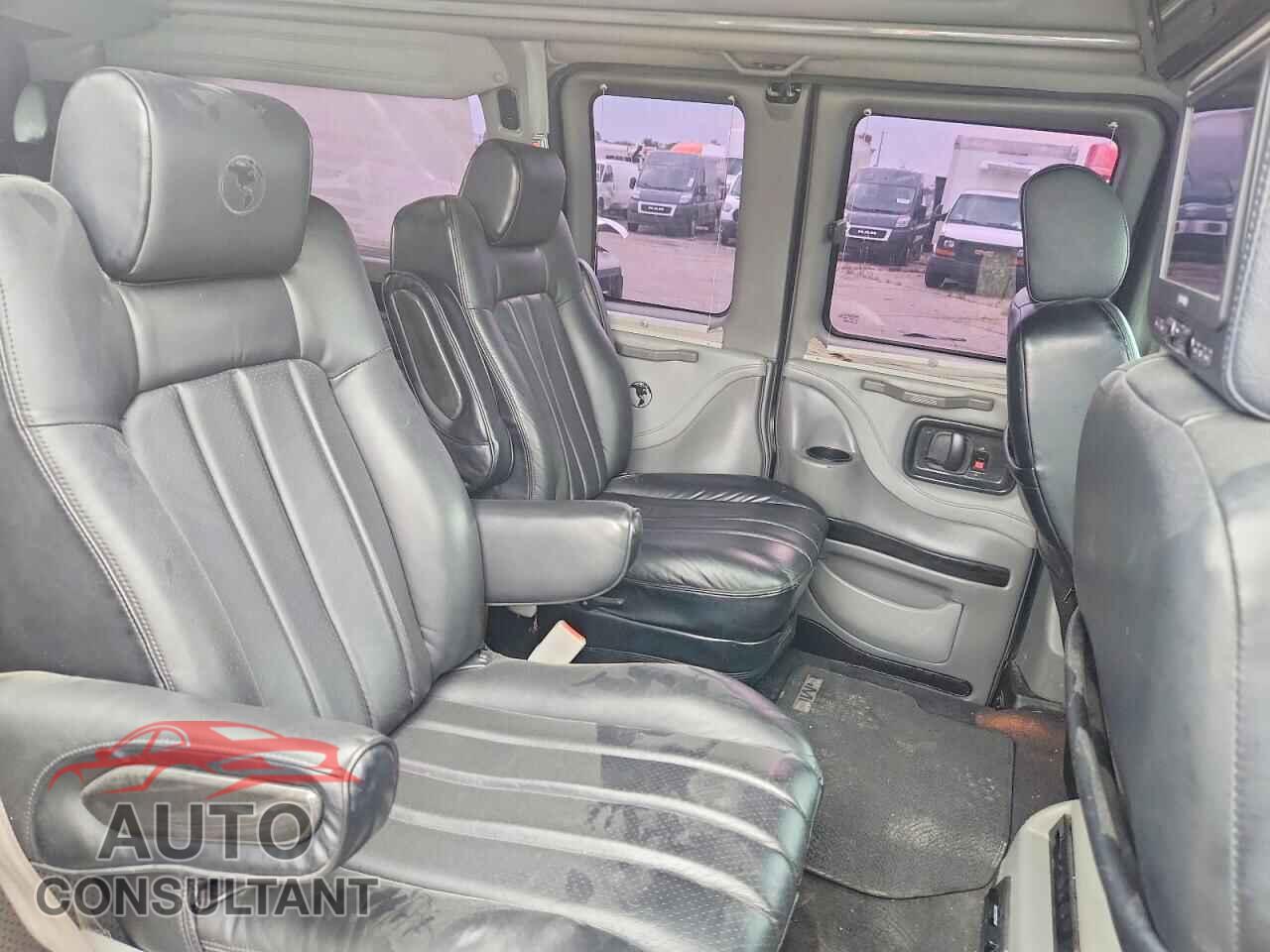 CHEVROLET EXPRESS 2012 - 1GBSGDC42C1113512