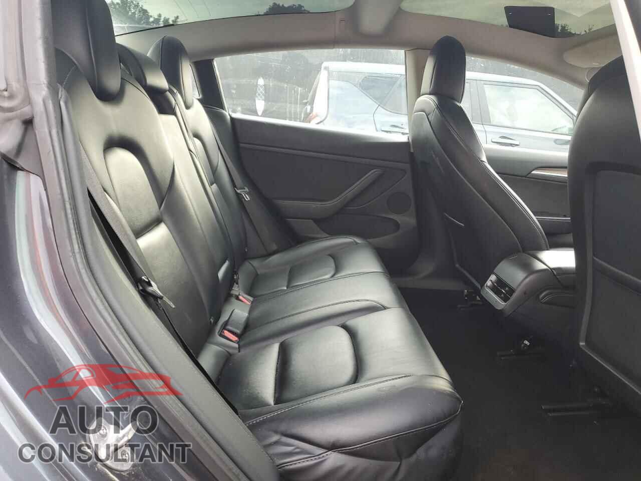 TESLA MODEL 3 2022 - 5YJ3E1EA2NF285699