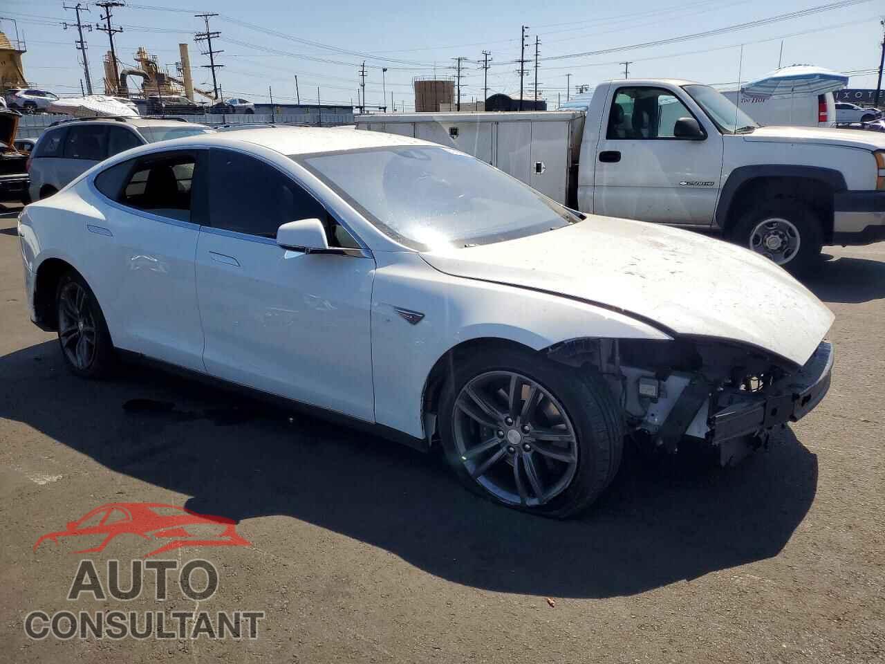 TESLA MODEL S 2015 - 5YJSA1S2XFF093372