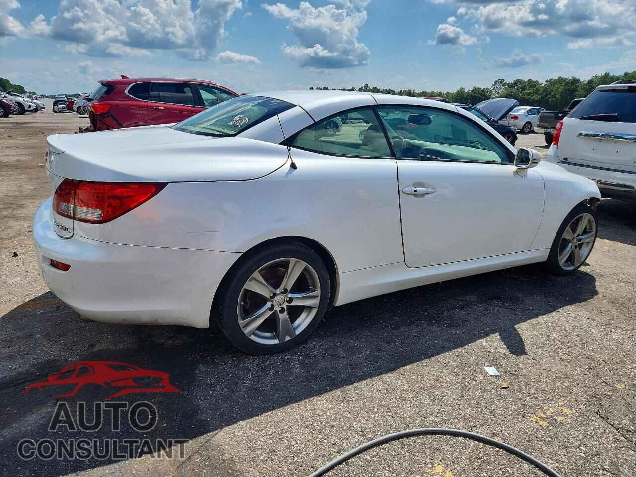 LEXUS IS 2012 - JTHFF2C26C2524147