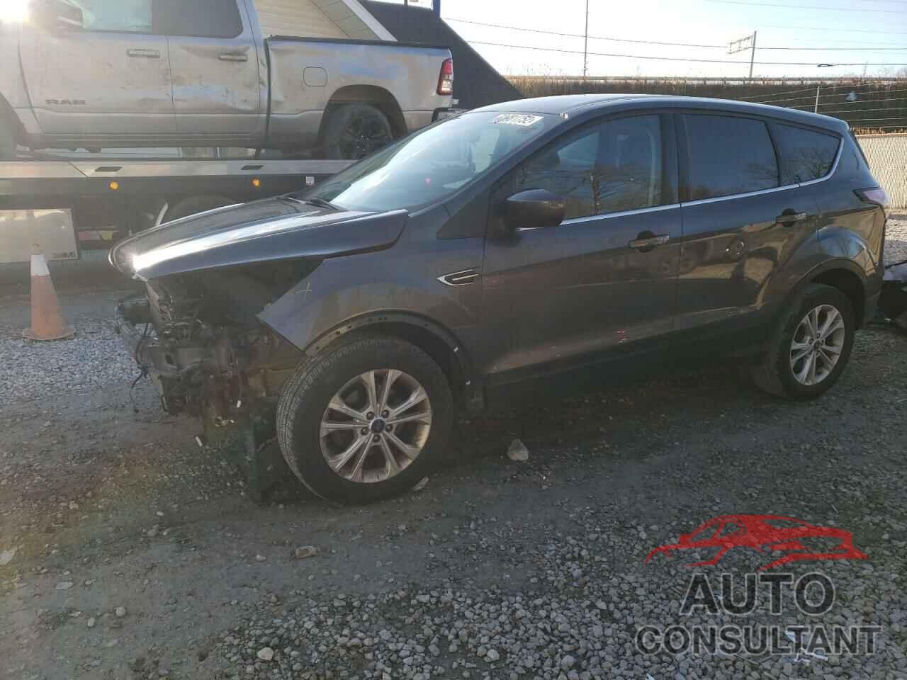 FORD ESCAPE 2017 - 1FMCU0GD5HUC37965
