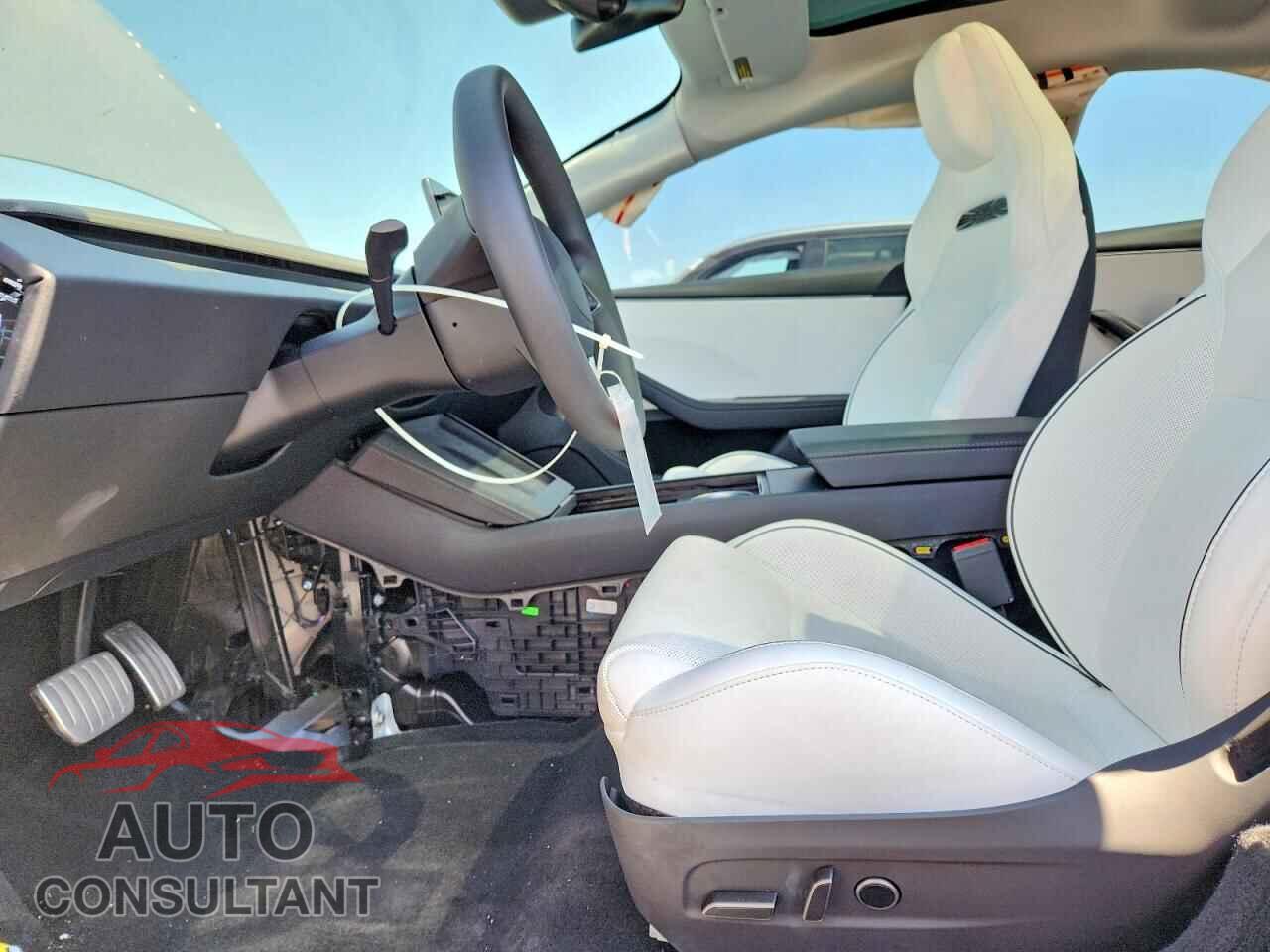 TESLA MODEL 3 2026 - 5YJ3E1ET9TF204549