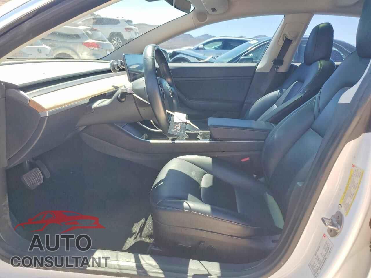 TESLA MODEL 3 2018 - 5YJ3E1EA4JF044298