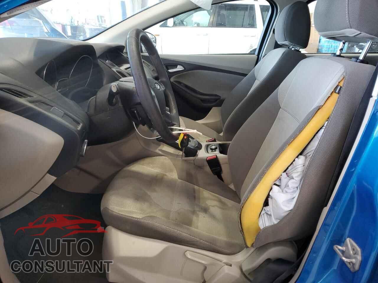 FORD FOCUS 2014 - 1FADP3F2XEL156307