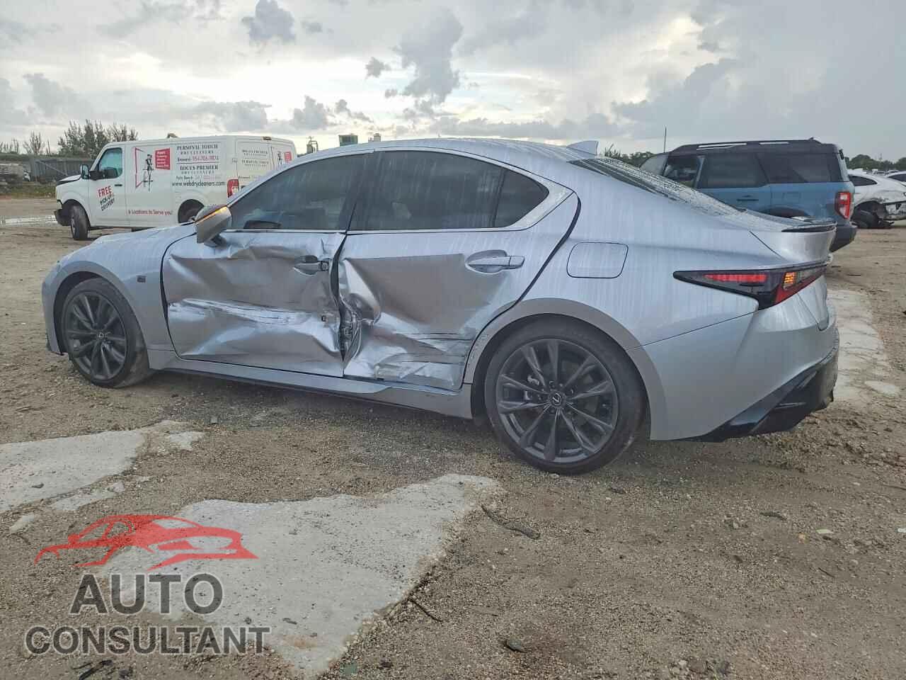 LEXUS IS 2025 - JTHBZ1B20S5083145
