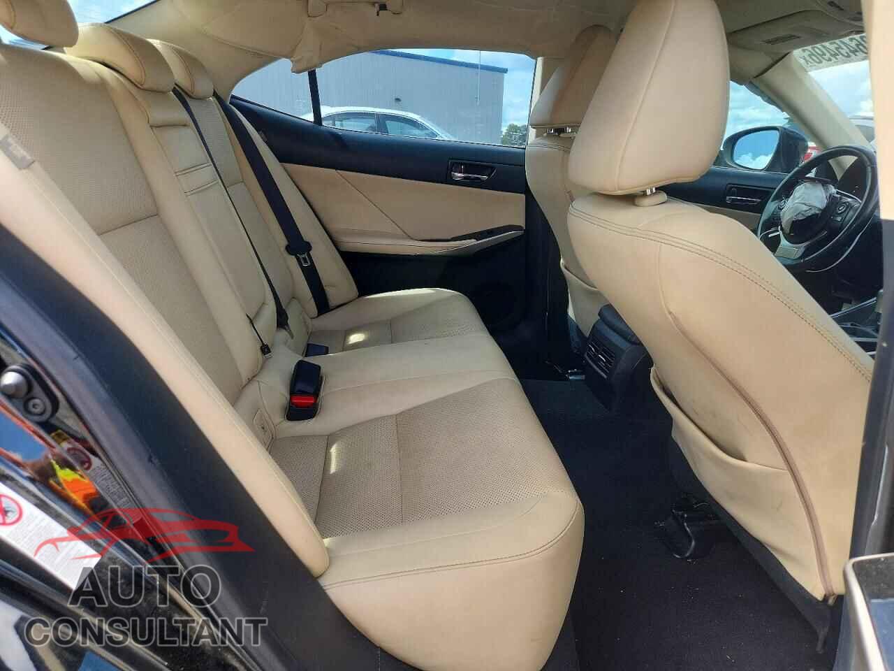 LEXUS IS 2015 - JTHBF1D27F5053975