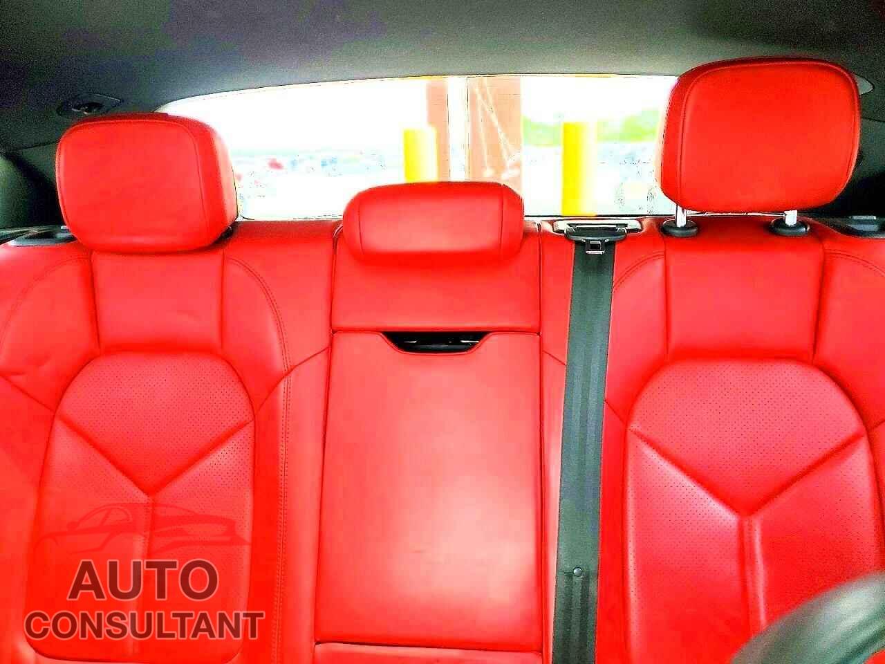 PORSCHE MACAN 2021 - WP1AA2A53MLB15055