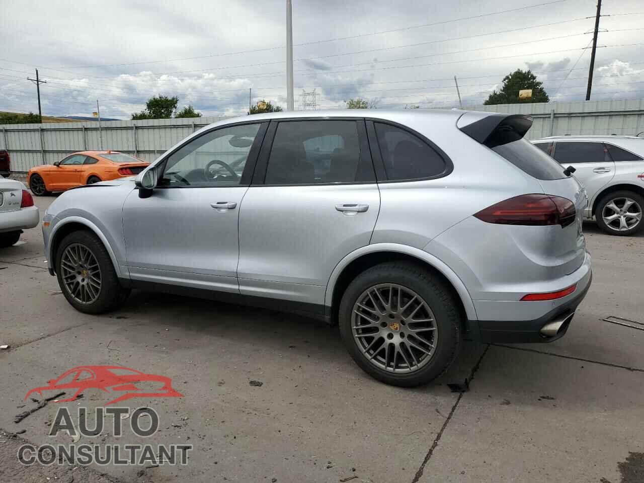 PORSCHE CAYENNE 2017 - WP1AA2A27HKA88346