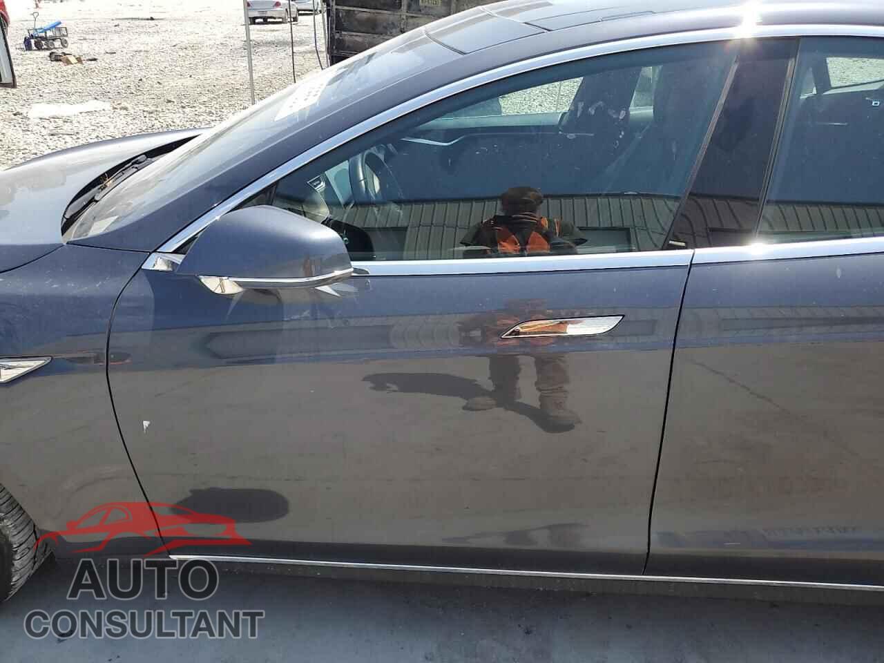 TESLA MODEL S 2015 - 5YJSA1S28FF088512