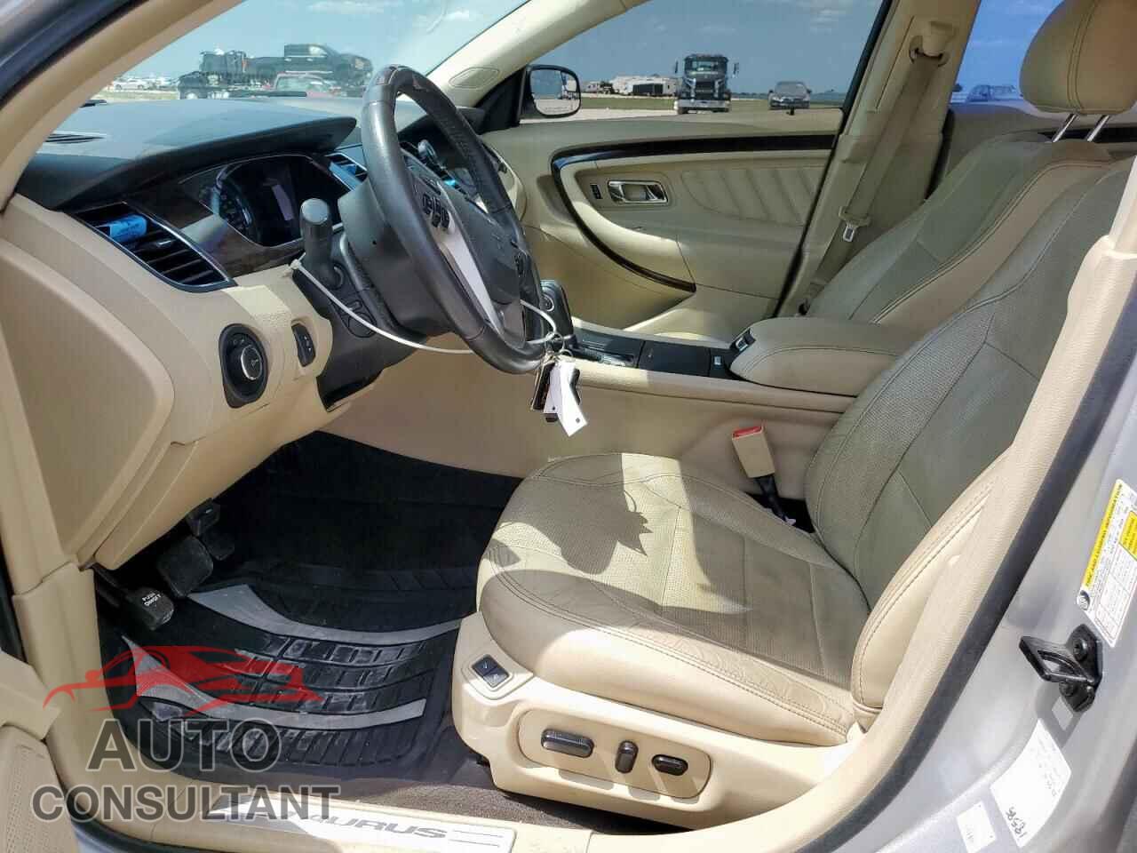 FORD TAURUS 2015 - 1FAHP2F82FG146865