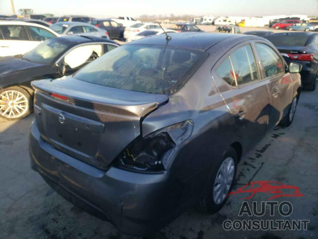 NISSAN VERSA 2018 - 3N1CN7AP4JL828577