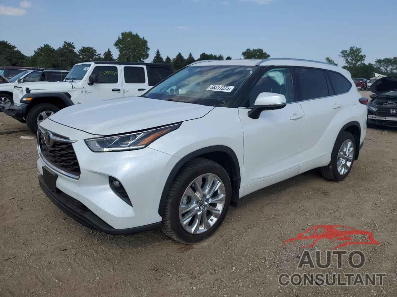 TOYOTA HIGHLANDER 2022 - 5TDDZRBH8NS166768