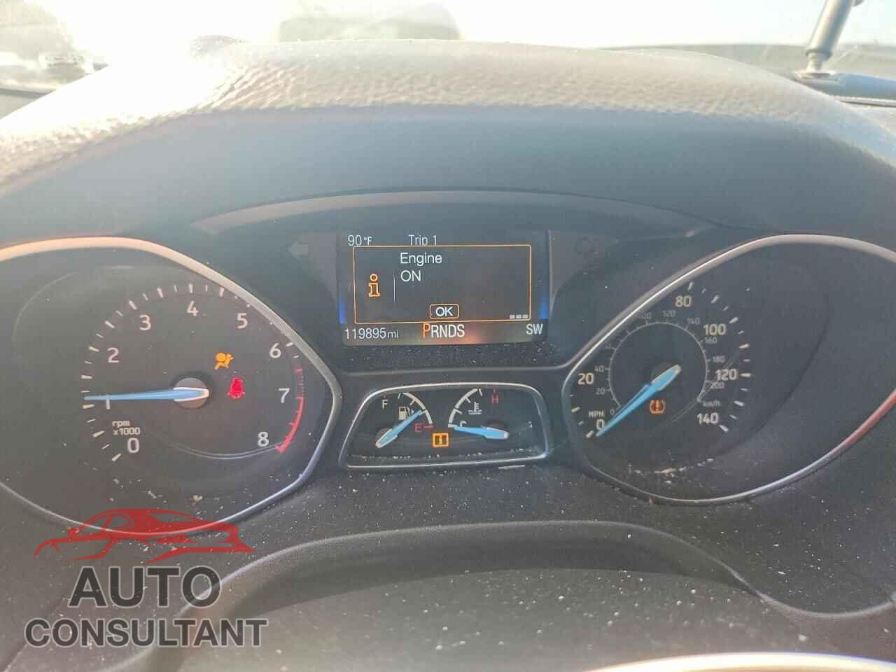 FORD FOCUS 2015 - 1FADP3J25FL259143