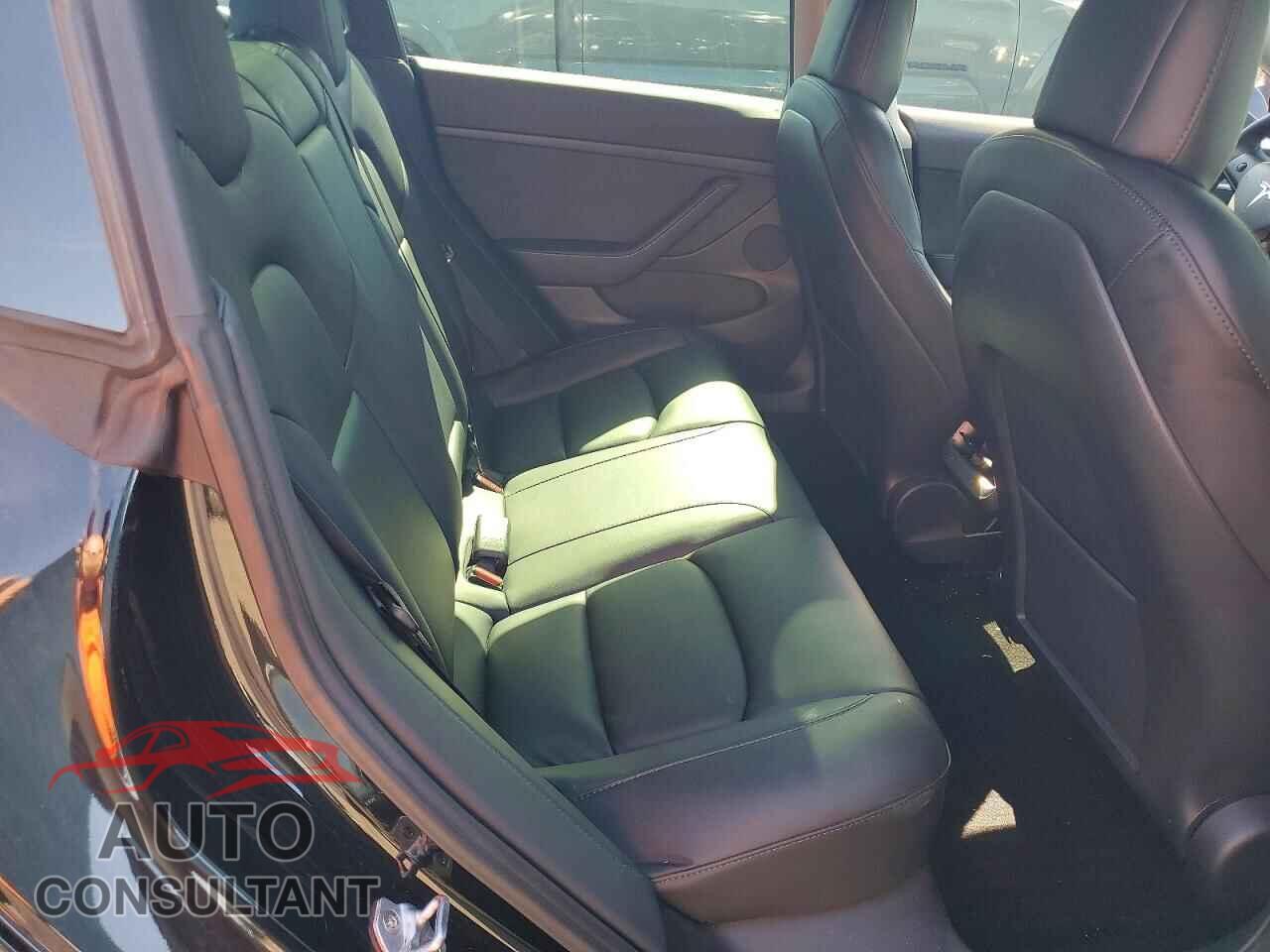 TESLA MODEL 3 2022 - 5YJ3E1EA1NF353717