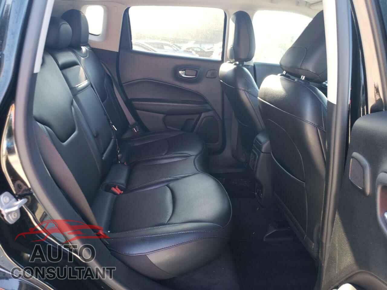 JEEP COMPASS 2019 - 3C4NJDCB8KT668657