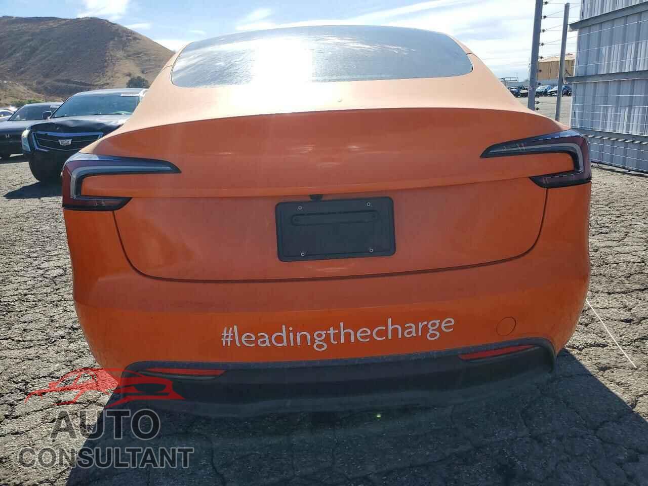 TESLA MODEL 3 2024 - 5YJ3E1EA0RF872943