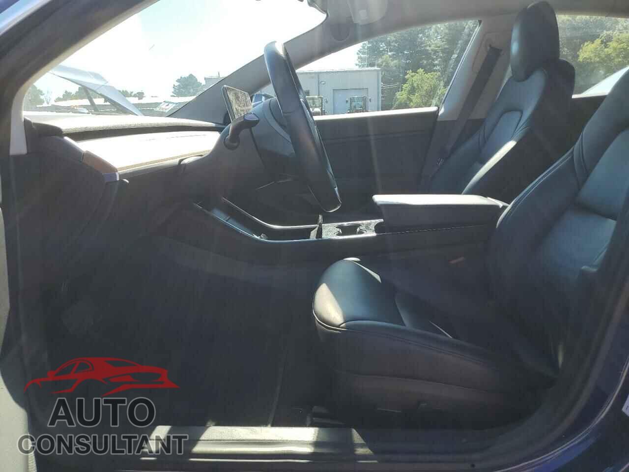 TESLA MODEL 3 2018 - 5YJ3E1EBXJF151011