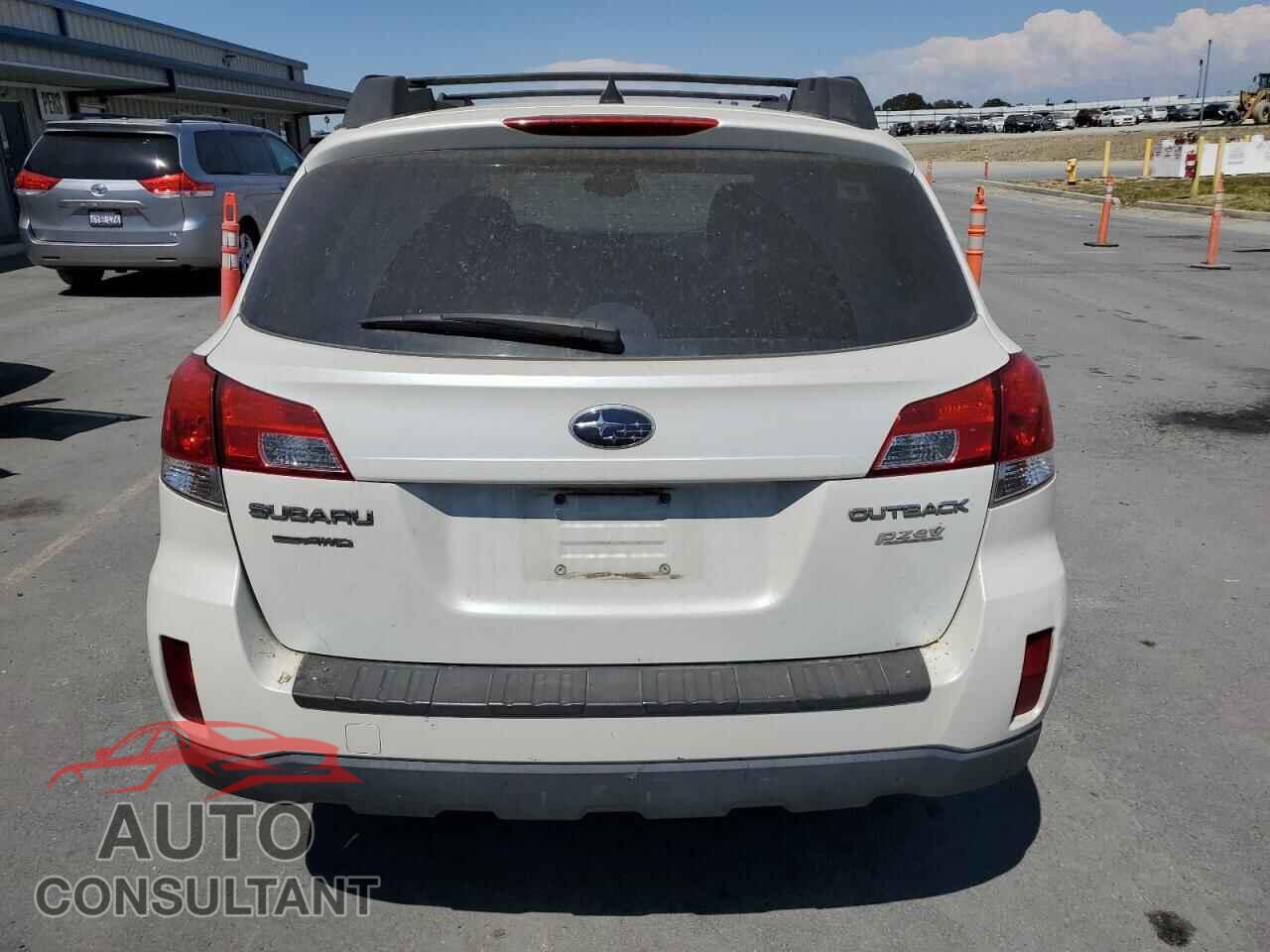 SUBARU OUTBACK 2014 - 4S4BRBCC9E3202756