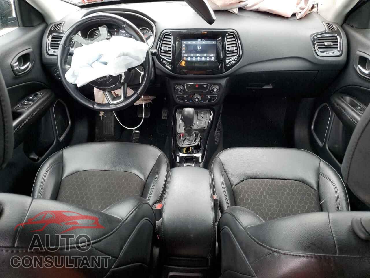JEEP COMPASS 2020 - 3C4NJDBB2LT145590