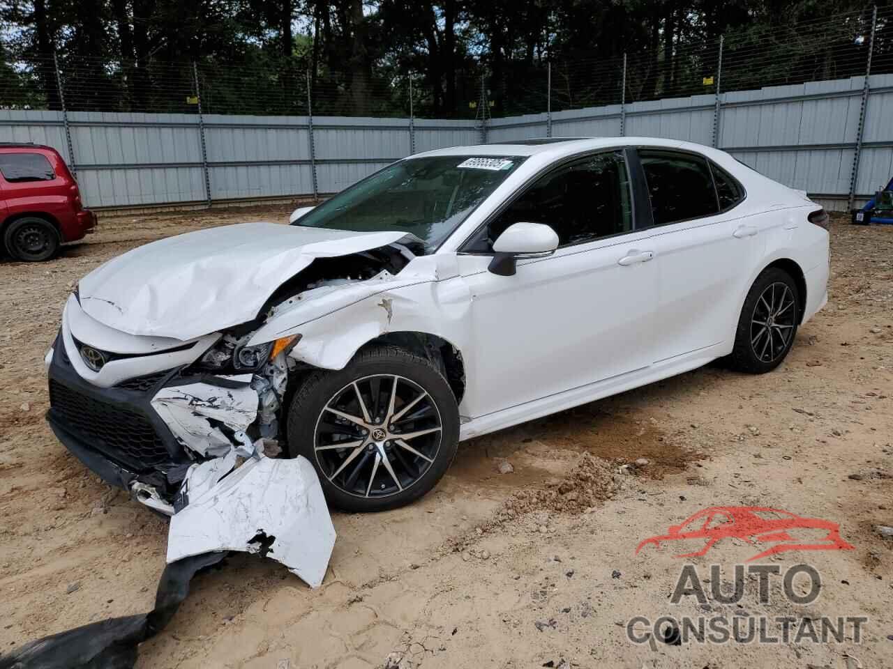 TOYOTA CAMRY 2021 - 4T1G11AK6MU601831