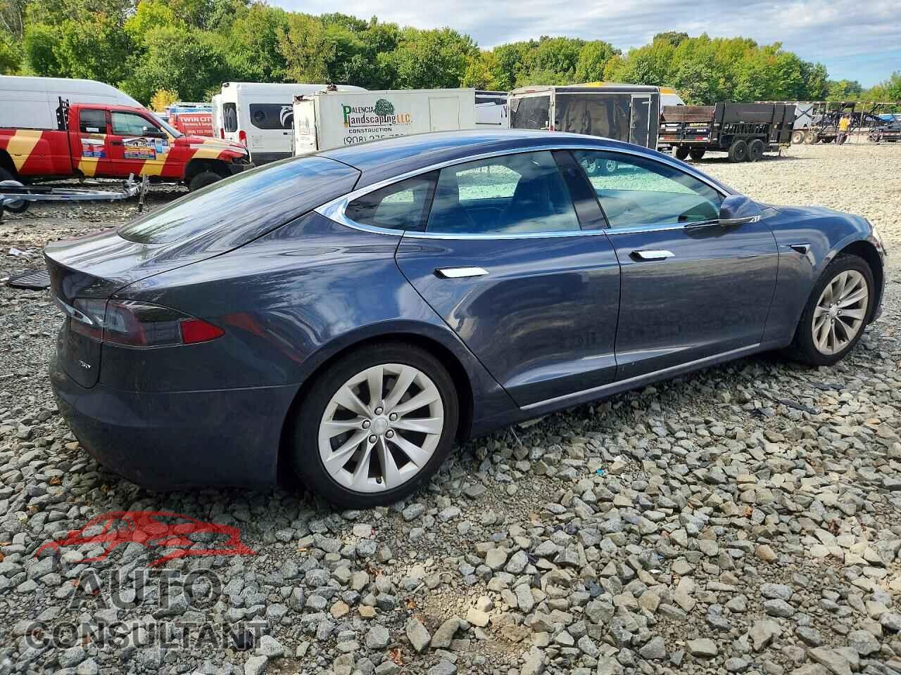 TESLA MODEL S 2018 - 5YJSA1E25JF276148